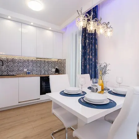 Wislane Tarasy Lux Apartments Cracow By Renters Prestige Krasków Eksteriør bilde