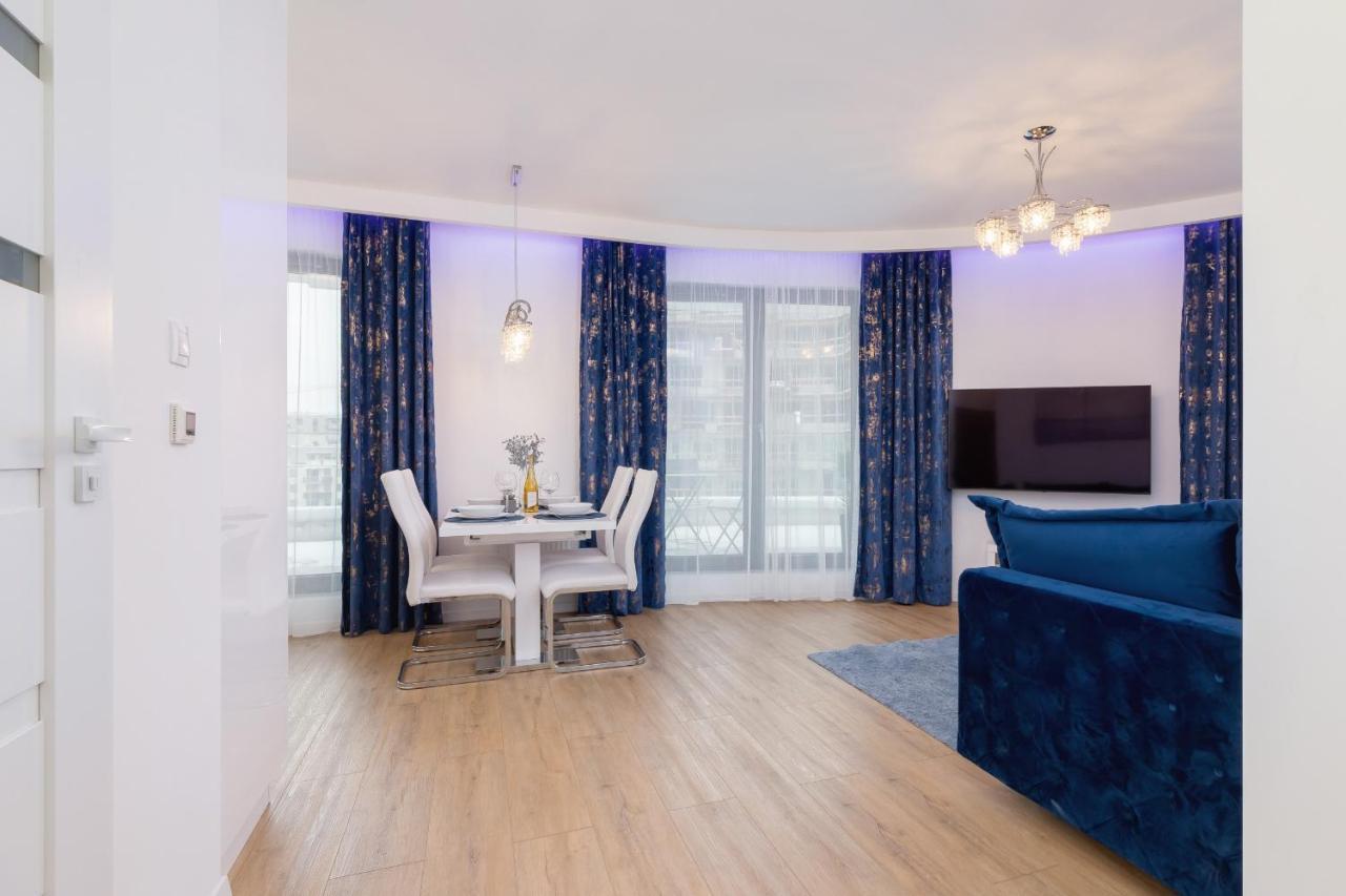 Wislane Tarasy Lux Cracow By Renters Prestige Appartamento