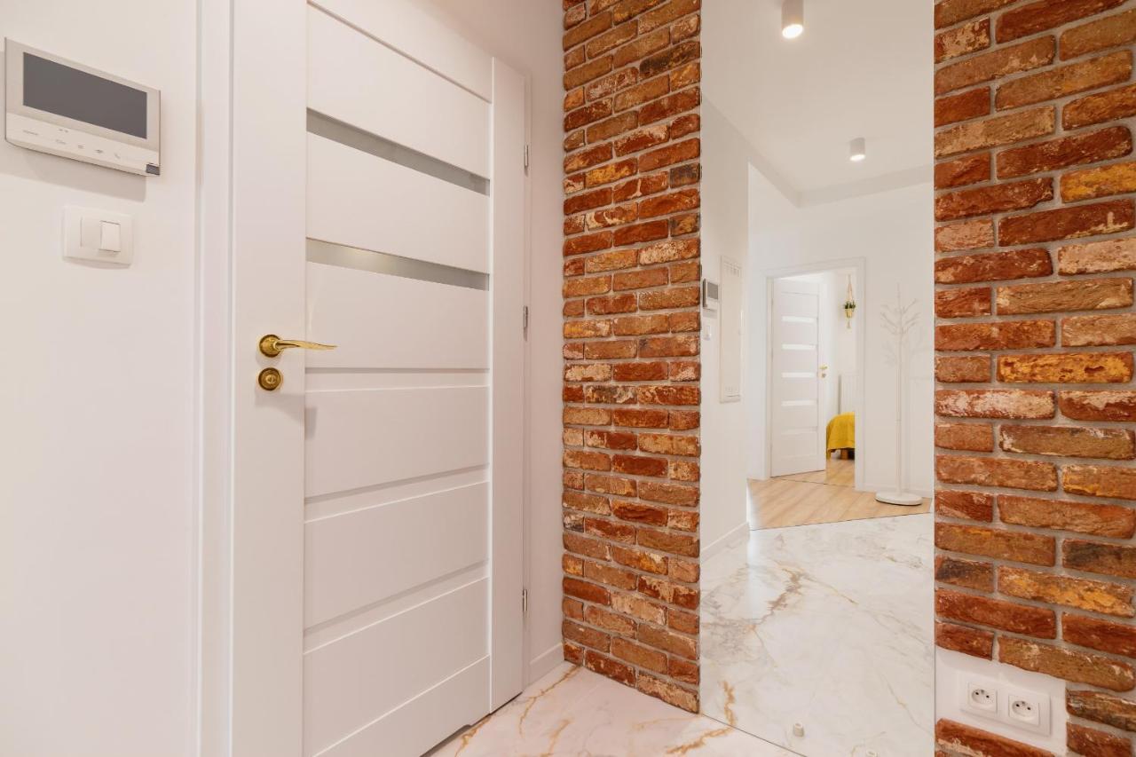Apartment Wislane Tarasy Lux Cracow By Renters Prestige Krakow